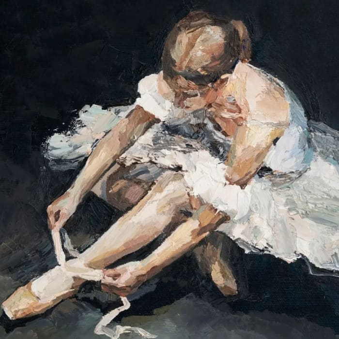 Soft ballerina A1 decoupage paper featuring a white tutu portrait. Perfect for furniture upcycling, feminine décor and elegant interior projects.