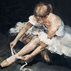 Soft ballerina A1 decoupage paper featuring a white tutu portrait. Perfect for furniture upcycling, feminine décor and elegant interior projects.