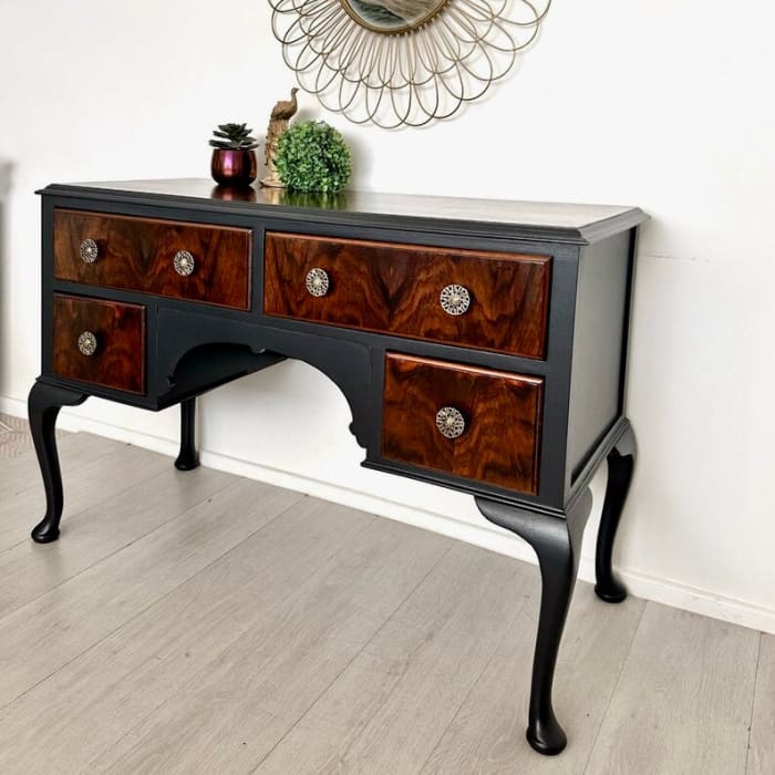 Vintage Queen Ann Dressing Table | Burr Walnut by Gracie’s